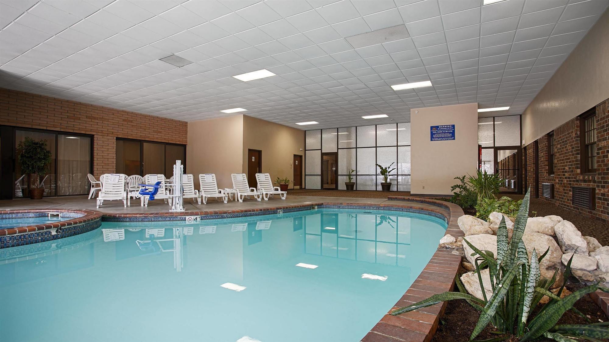 Best Western Hospitality House Emporia Exterior foto