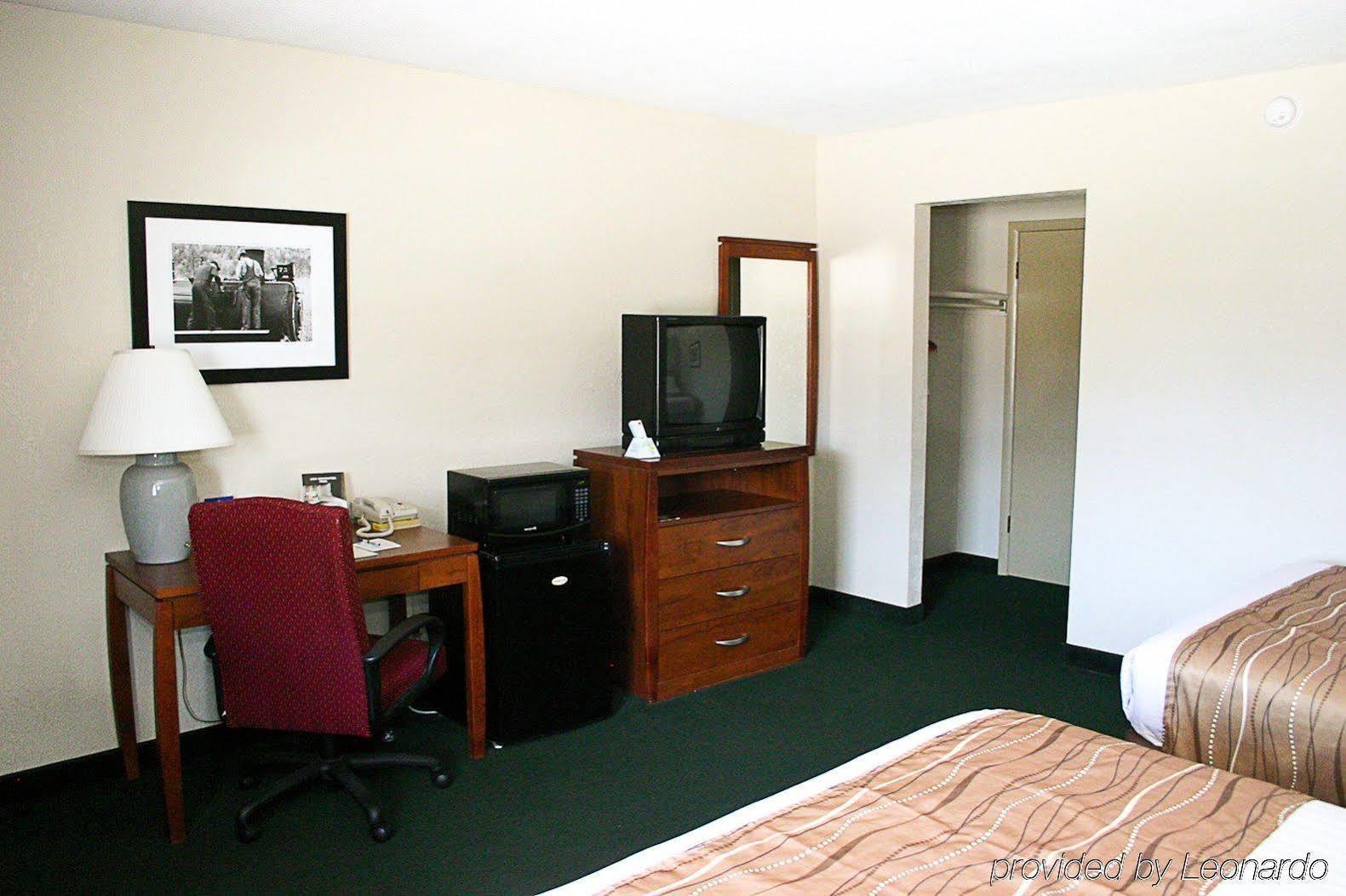 Best Western Hospitality House Emporia Quarto foto