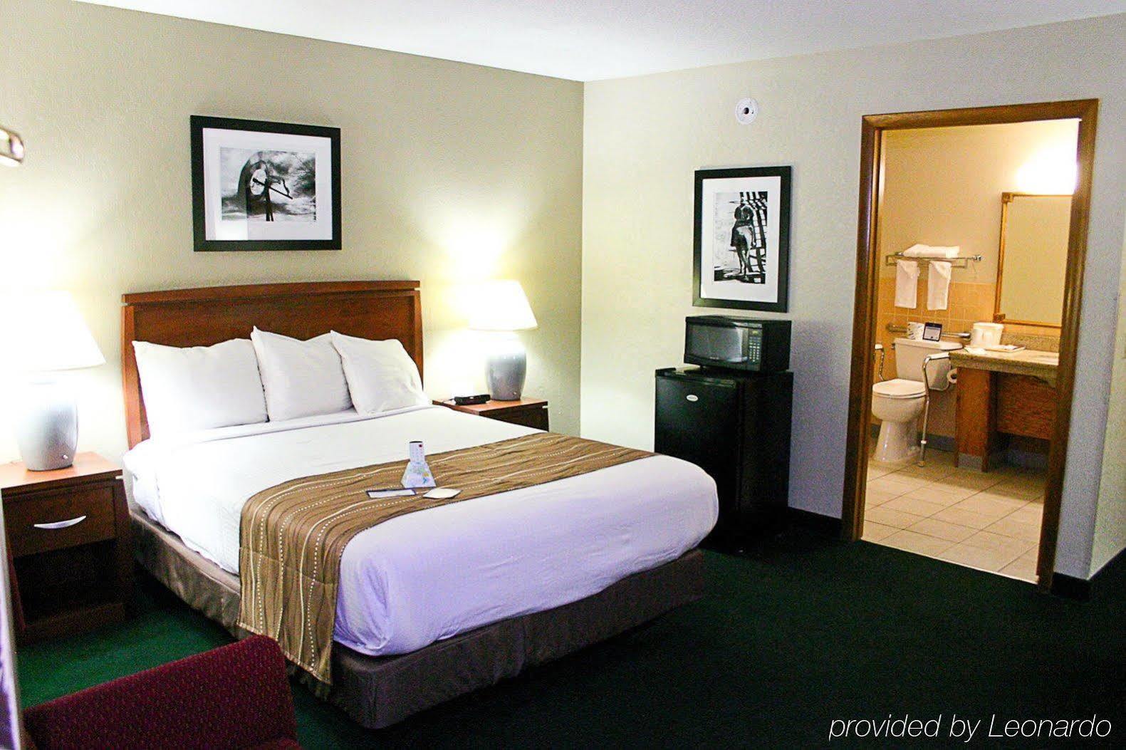 Best Western Hospitality House Emporia Quarto foto